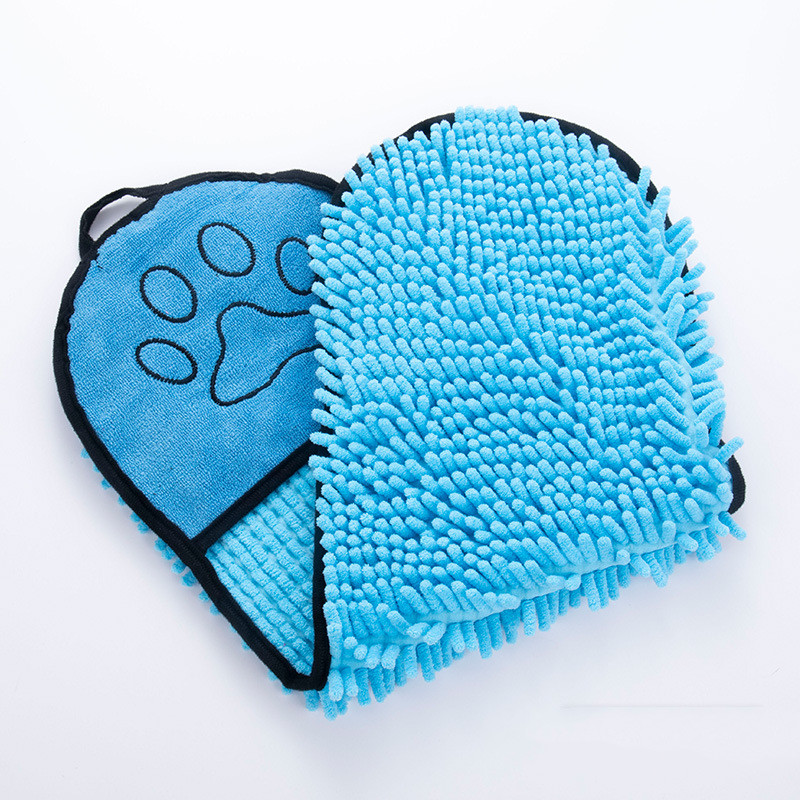 paw-print bath mitt